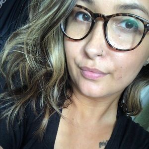 Meet your Posher, Sydney